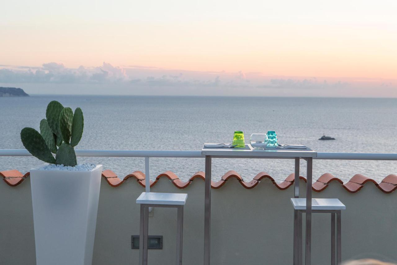 Hotel Vista Di Capri 4*