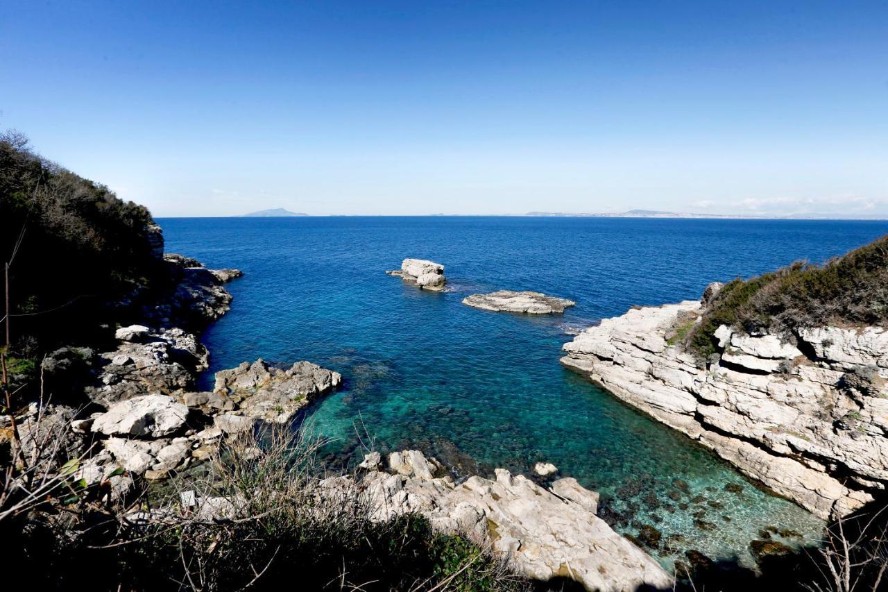Vista Di Capri Hotel 4*